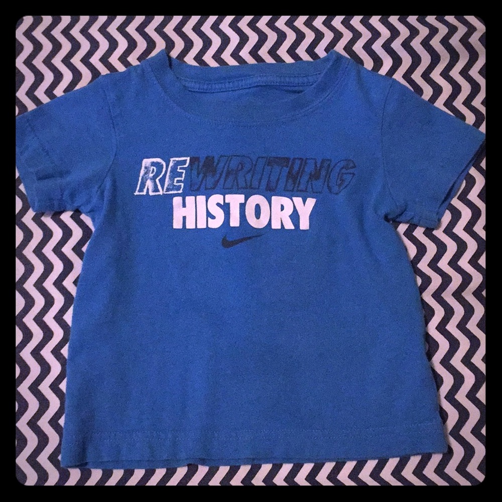 Nike T Shirt